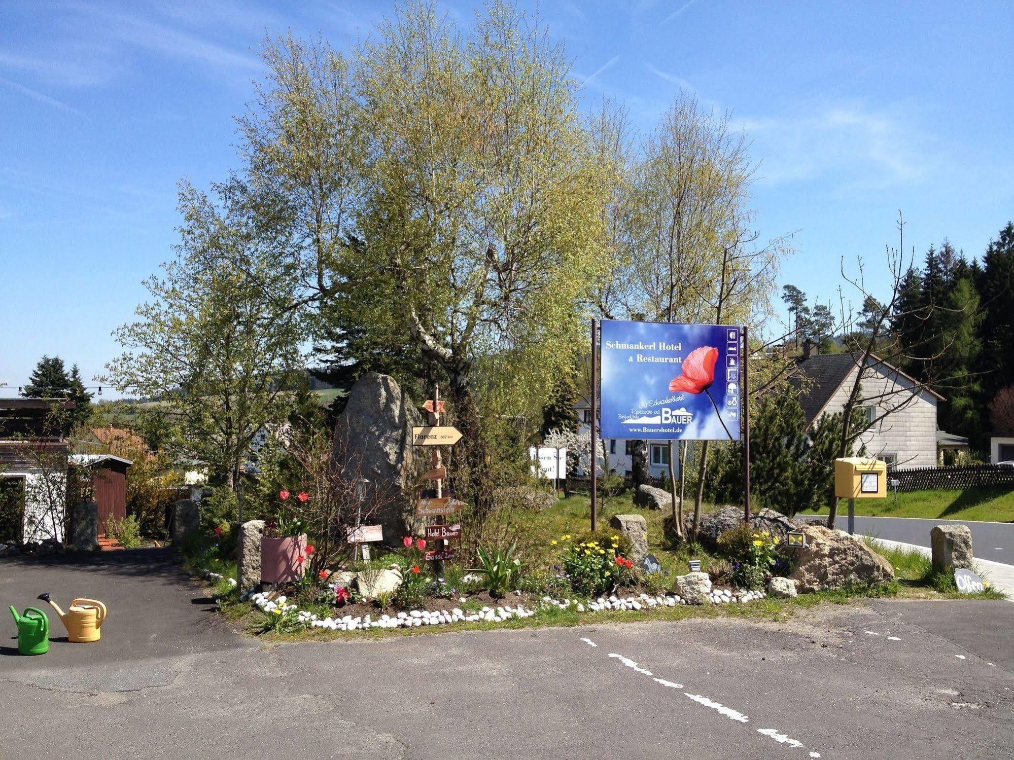 Antjes Schmankerlhotel Und Restaurant Trostau Luaran gambar